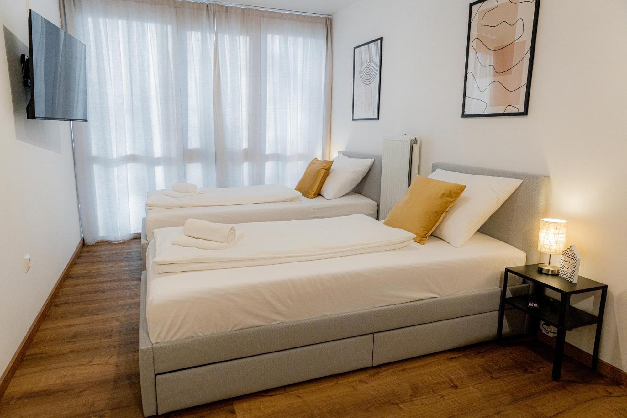 Come4Stay Passau - Holzheim I Modern I Wlan I Kueche I Parkplatz I Smarttv Mit Netflix Extérieur photo